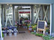 「蜂巣花店」　（東京都板橋区）の花屋店舗写真2